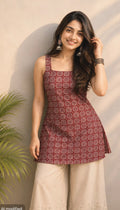 Women’s Maroon Printed Sleeveless Kurti